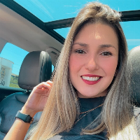 Carolina Gomes - @caarolsgomes